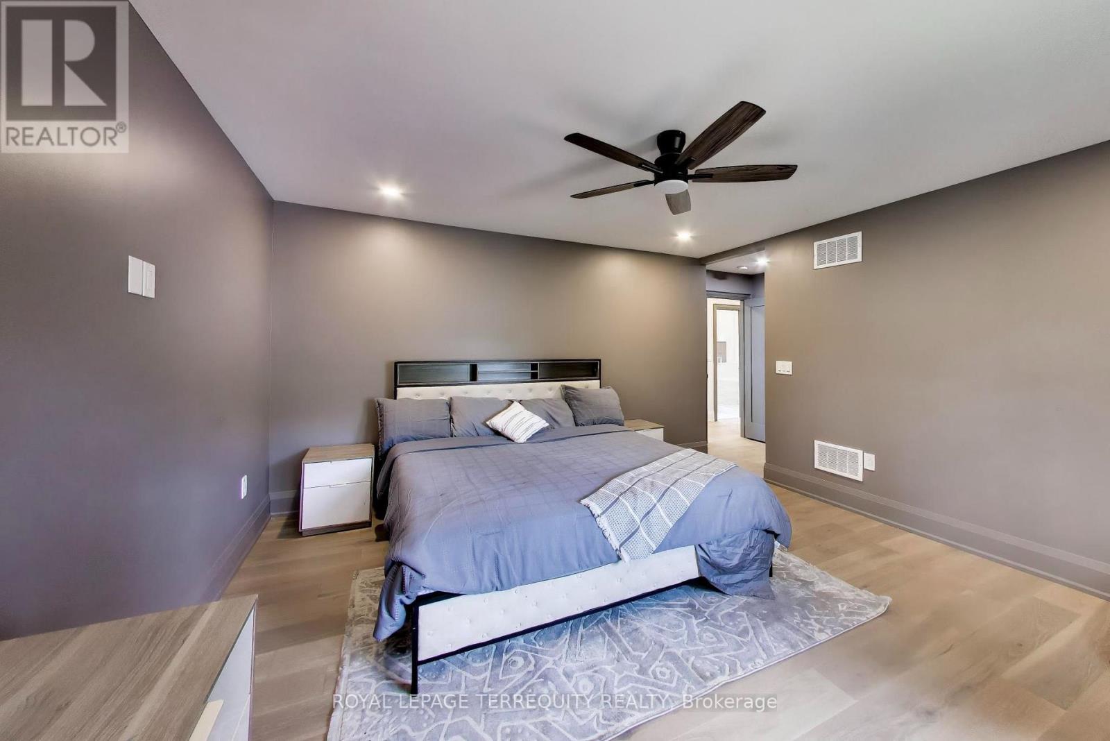 1621 Skyline Drive, Mississauga, Ontario  L5E 2W9 - Photo 22 - W13616592