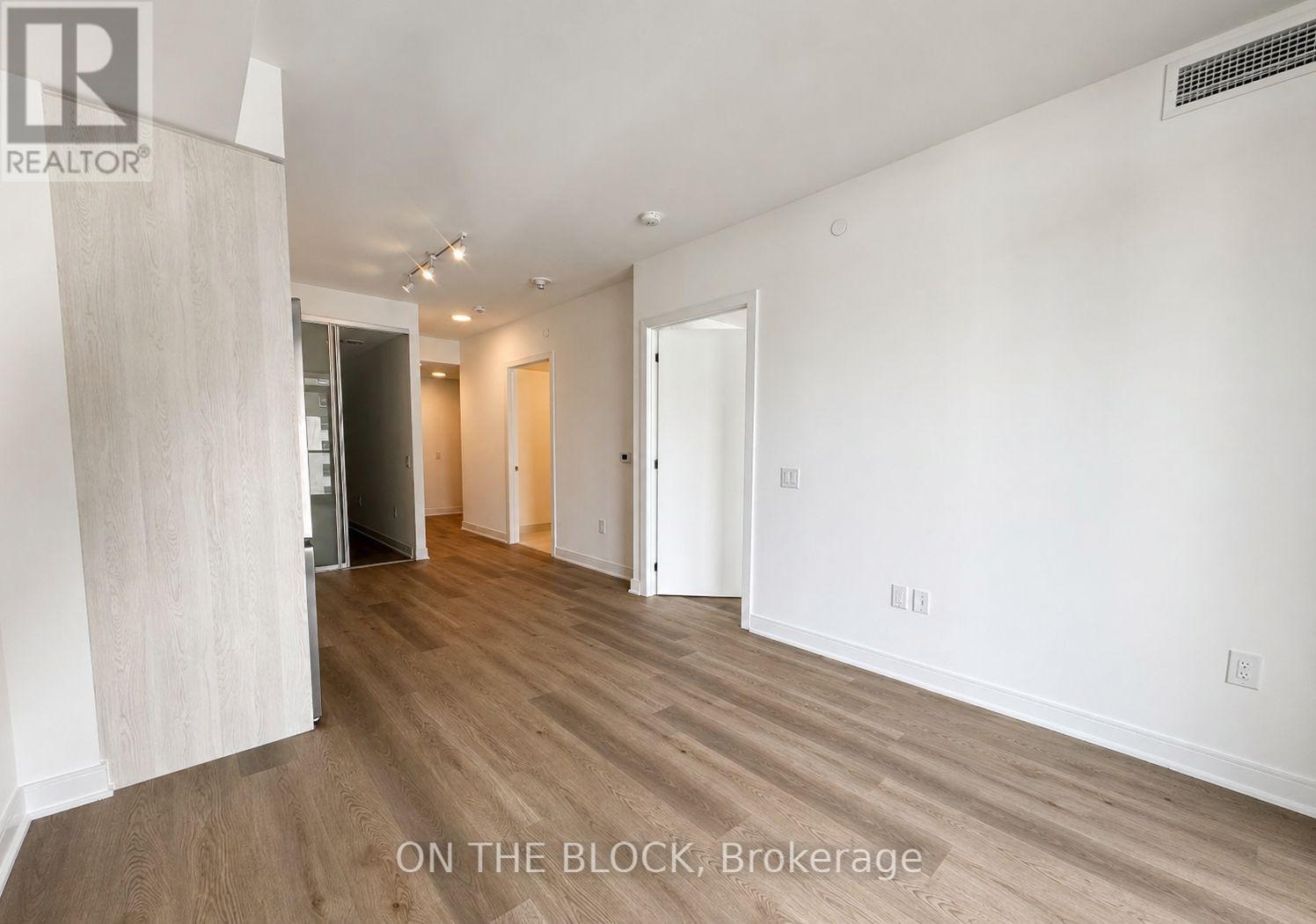 618 - 86 Dundas Street E, Mississauga, Ontario  L5A 1W4 - Photo 10 - W13616624