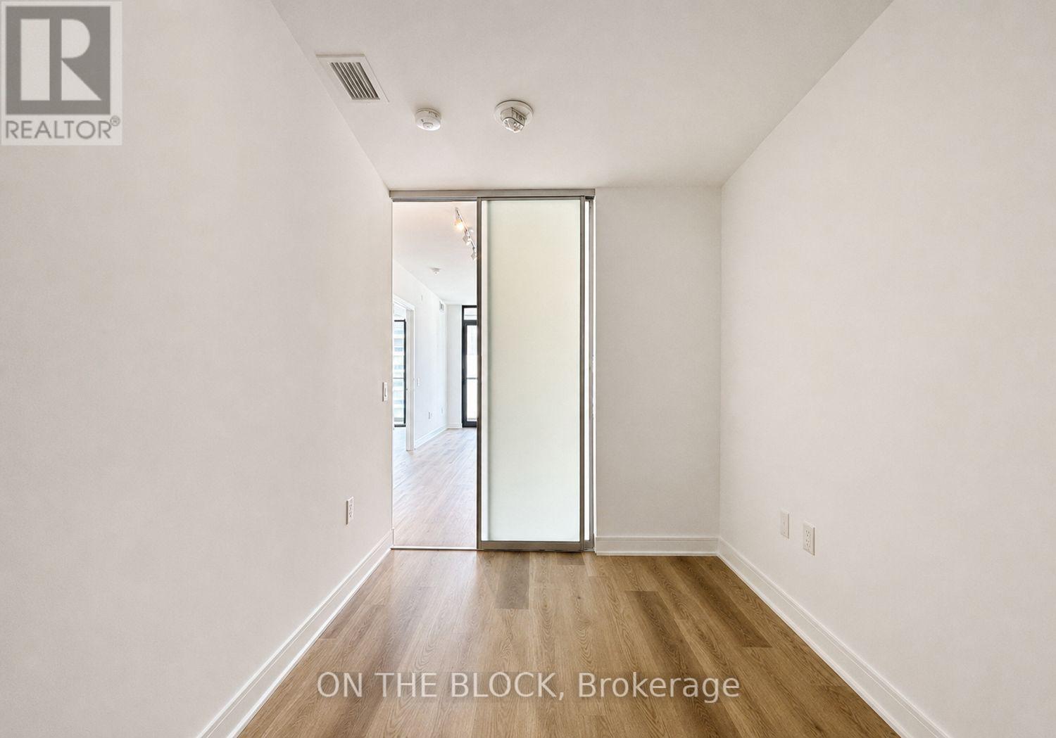 618 - 86 Dundas Street E, Mississauga, Ontario  L5A 1W4 - Photo 5 - W13616624