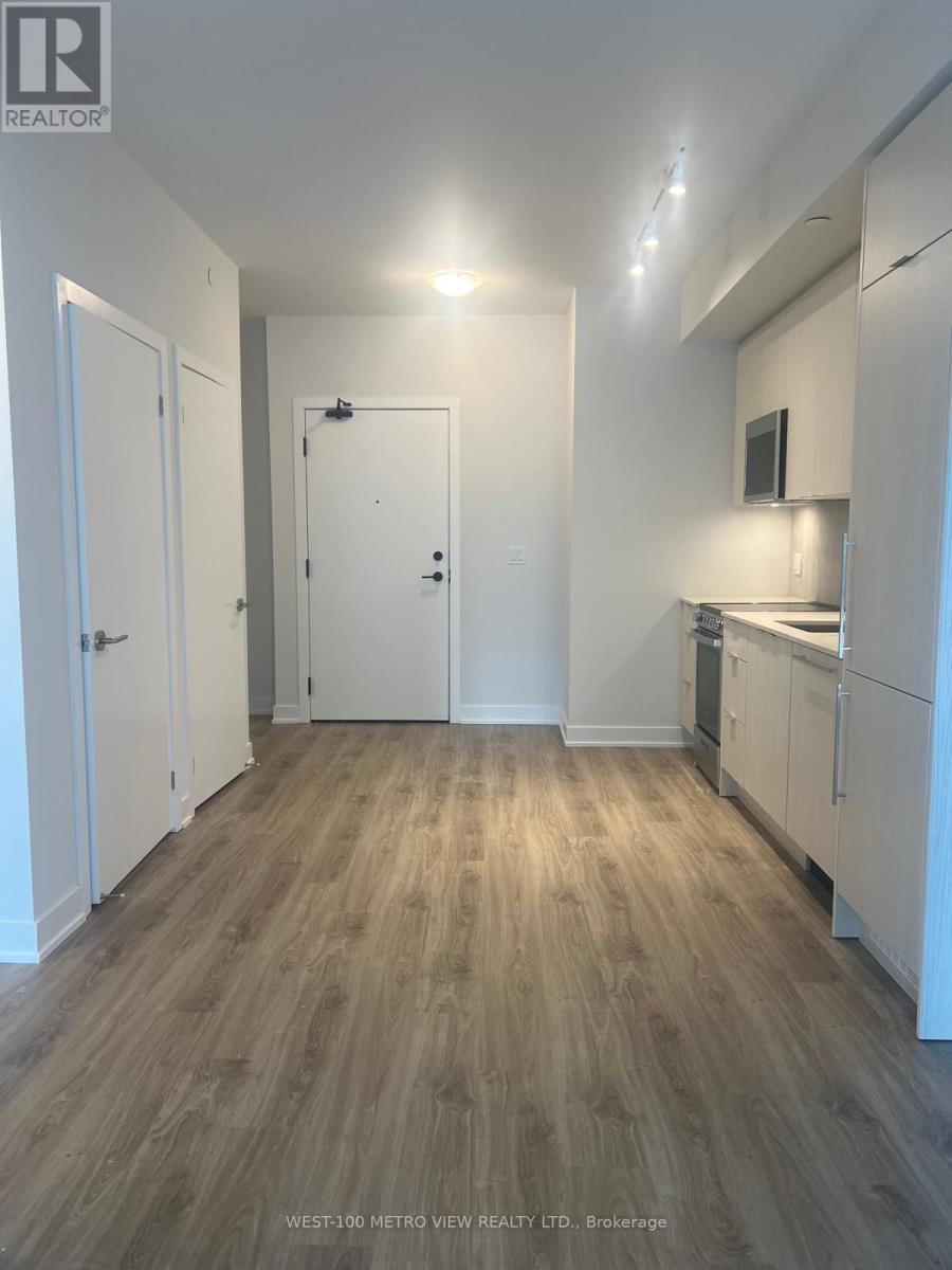 811 - 430 Square One Drive, Mississauga, Ontario  L5B 0L6 - Photo 2 - W13616654