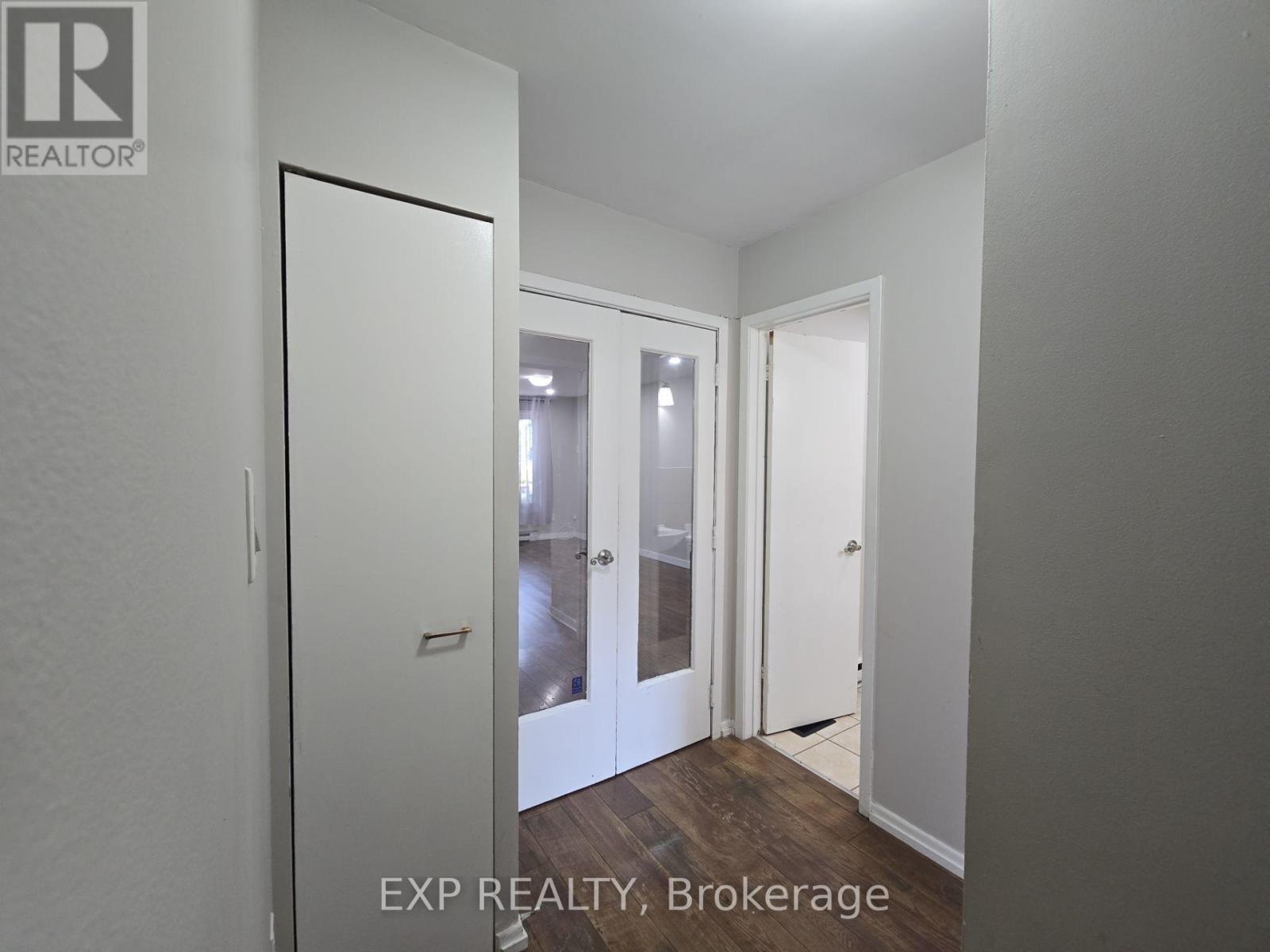 Main Level - 87 Wellington Street E, Brampton, Ontario  L6W 1Y6 - Photo 13 - W13616676