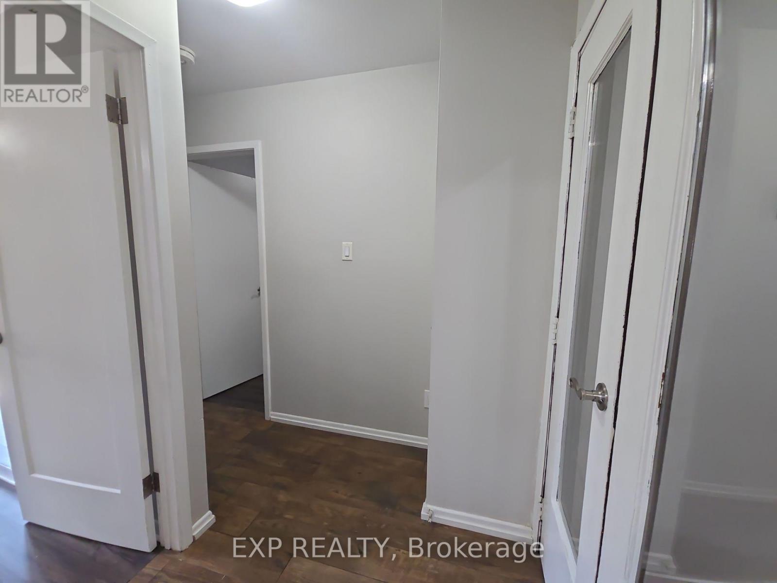 Main Level - 87 Wellington Street E, Brampton, Ontario  L6W 1Y6 - Photo 14 - W13616676