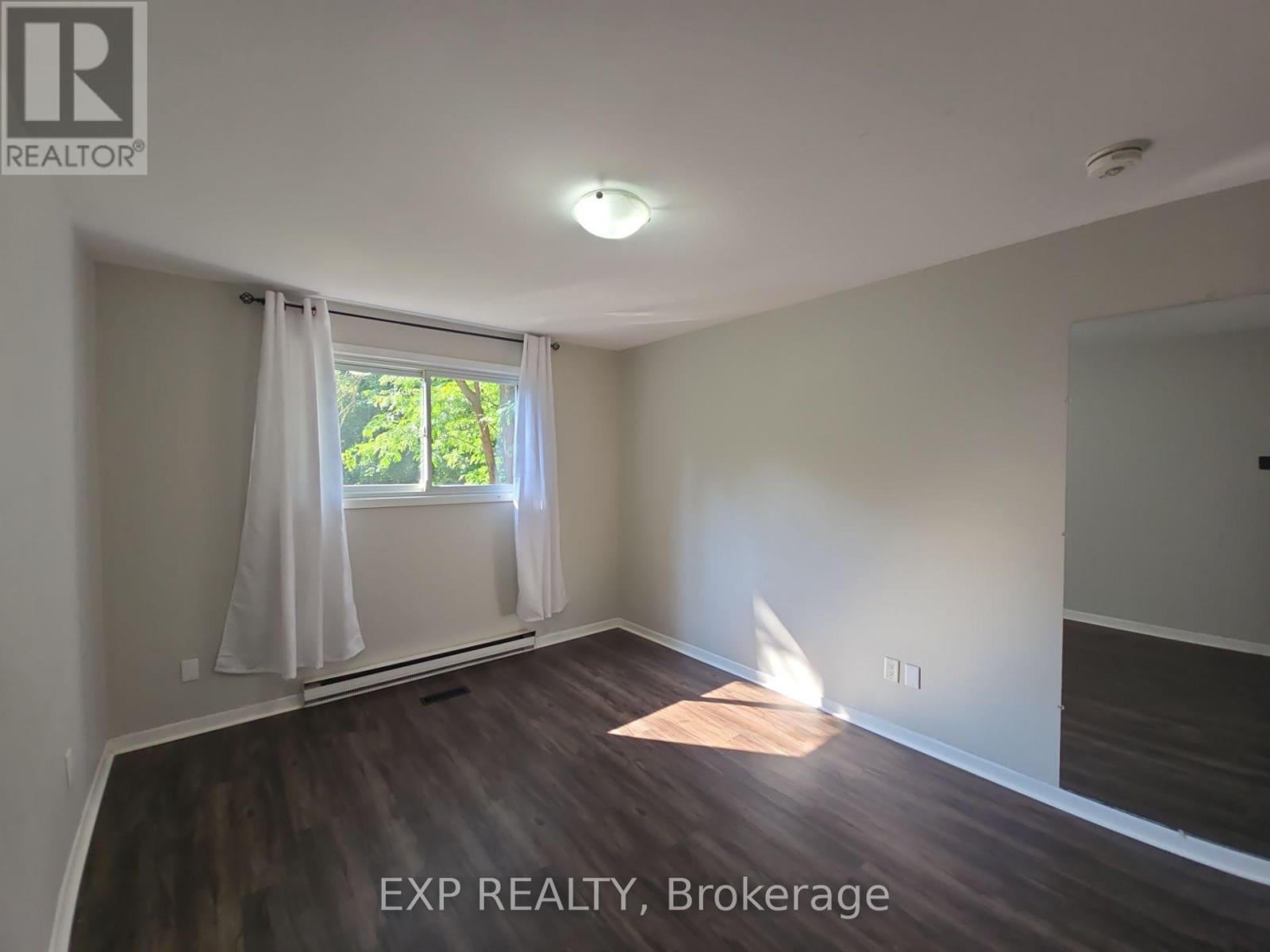 Main Level - 87 Wellington Street E, Brampton, Ontario  L6W 1Y6 - Photo 16 - W13616676
