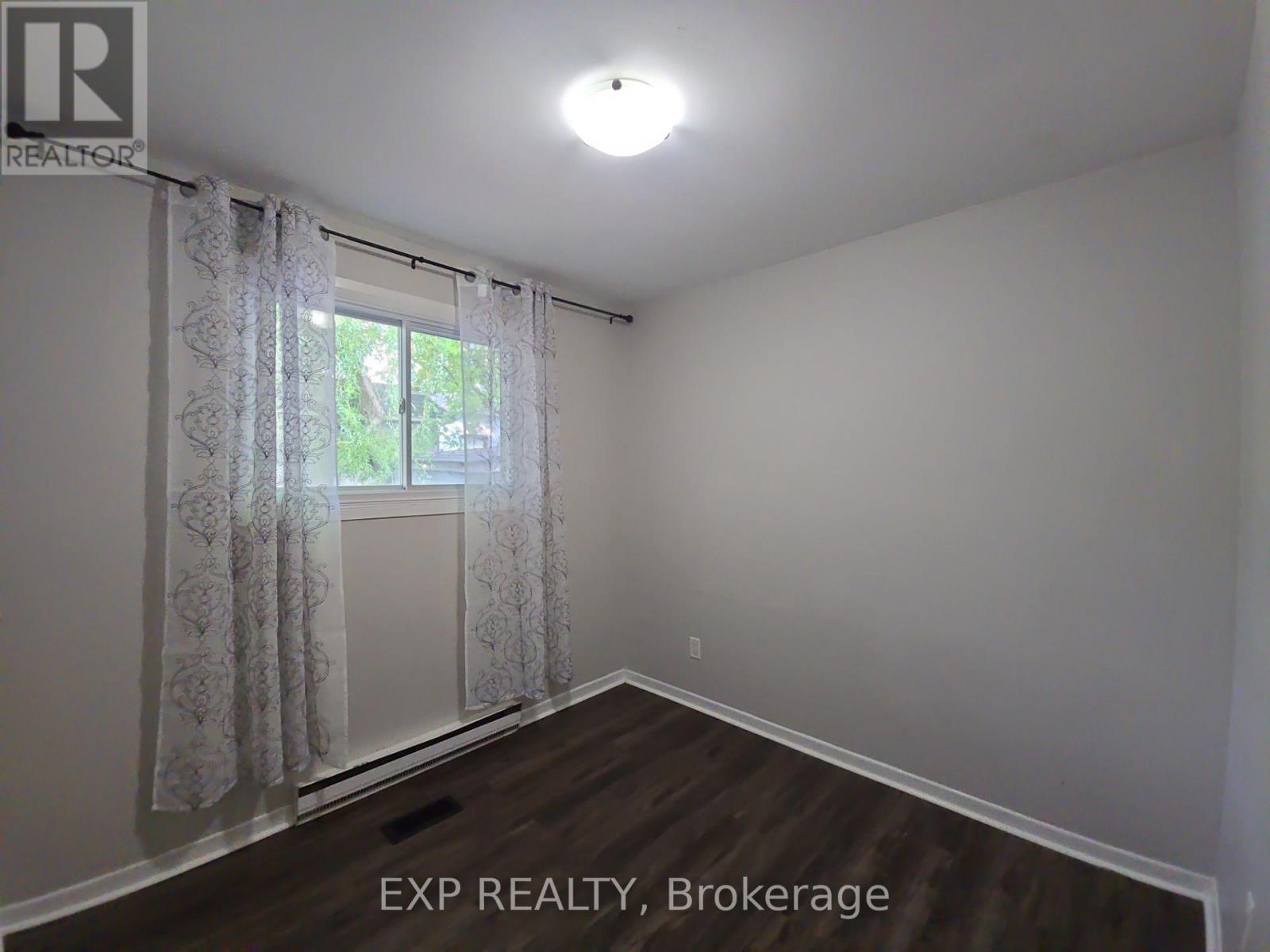 Main Level - 87 Wellington Street E, Brampton, Ontario  L6W 1Y6 - Photo 25 - W13616676
