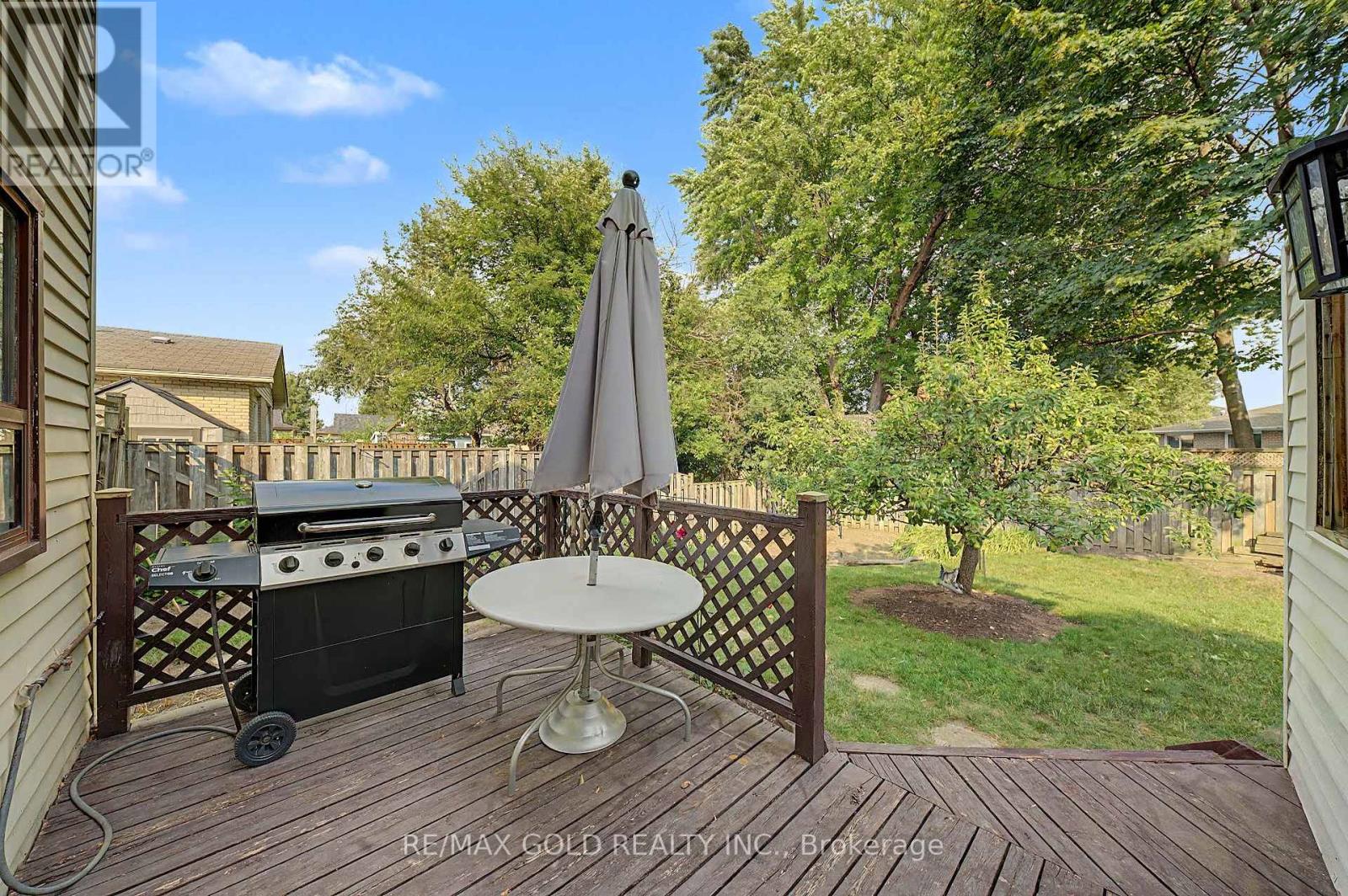52 MADOC DRIVE, Brampton, Ontario