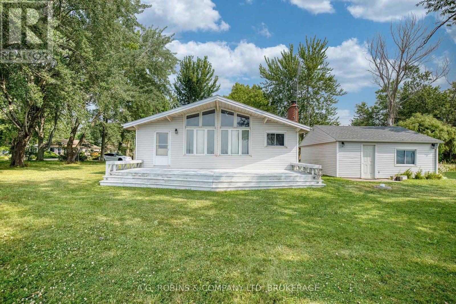 13 Erie Heights Line, Haldimand, Ontario  N0A 1K0 - Photo 2 - X12807936