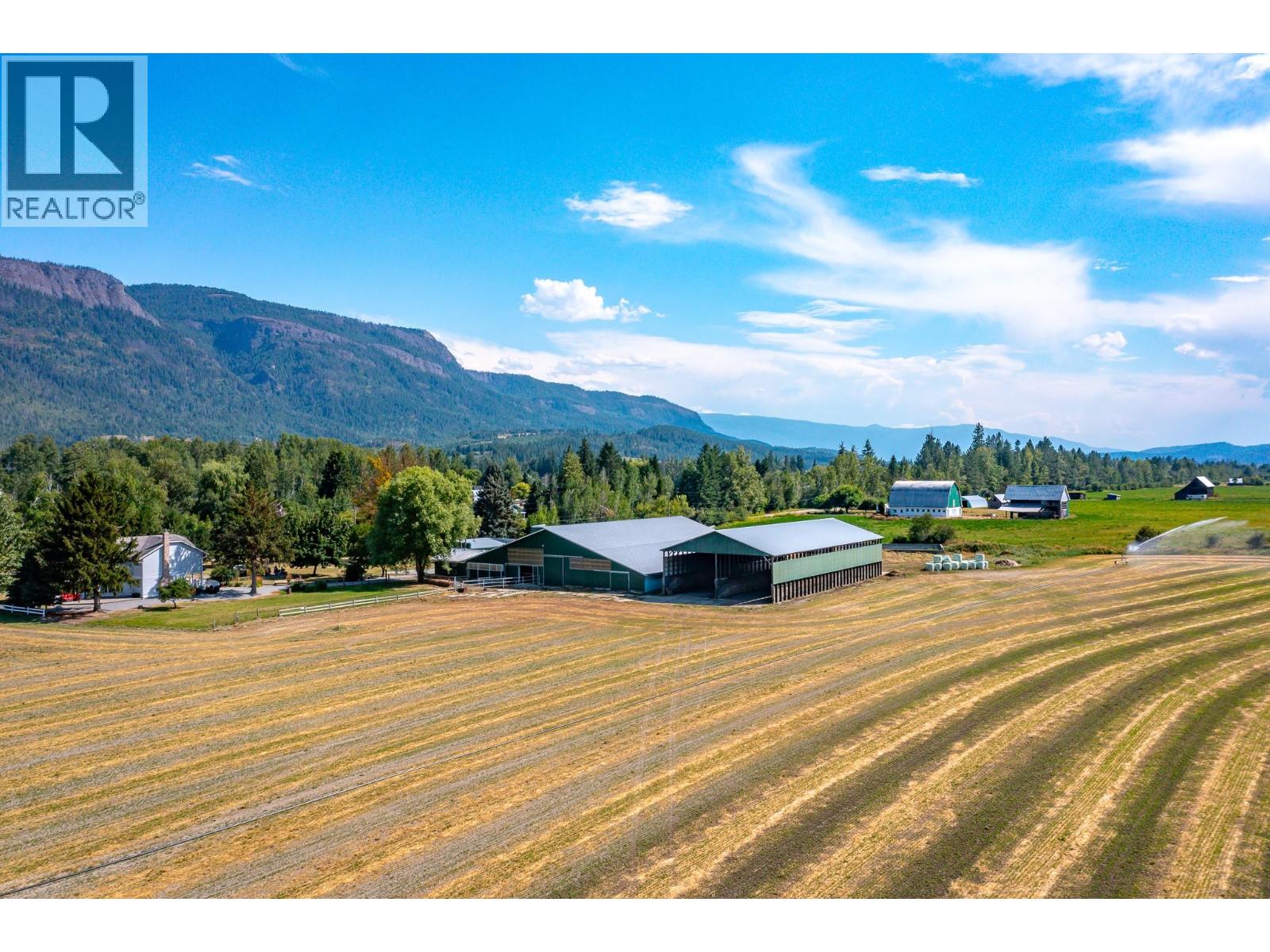 128 Grindrod Westside Road, Grindrod, British Columbia  V0E 1Y0 - Photo 11 - 10394912
