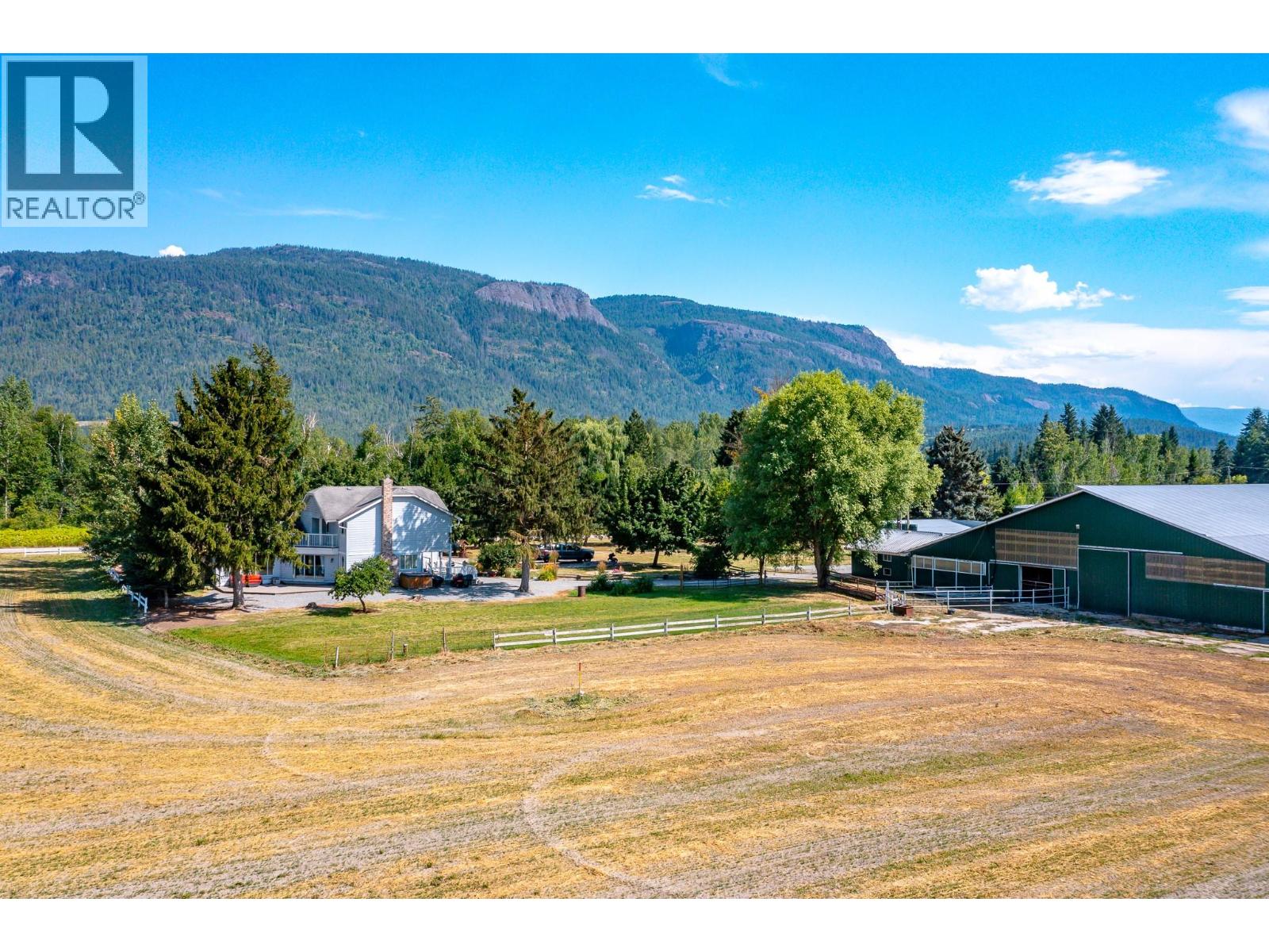 128 Grindrod Westside Road, Grindrod, British Columbia  V0E 1Y0 - Photo 12 - 10394912
