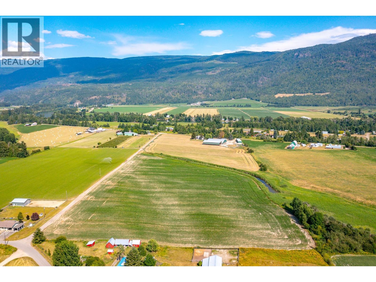 128 Grindrod Westside Road, Grindrod, British Columbia  V0E 1Y0 - Photo 5 - 10394912
