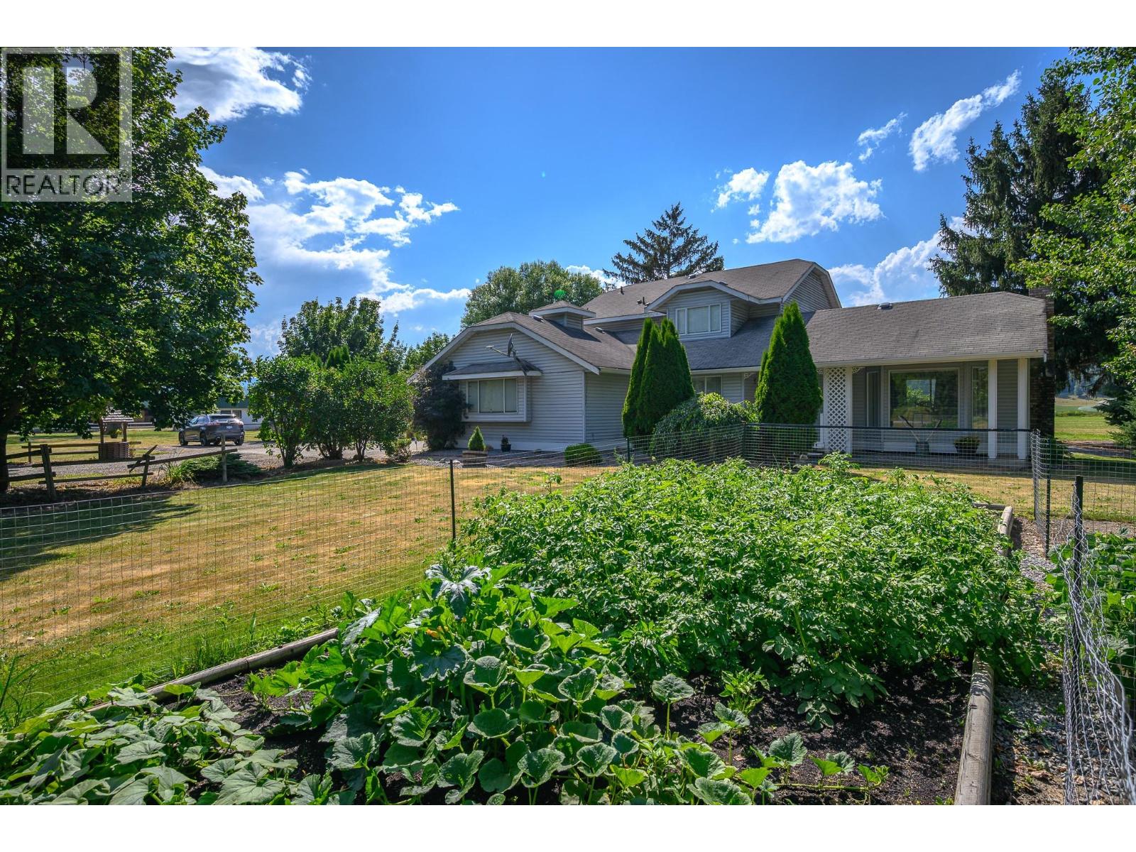 128 Grindrod Westside Road, Grindrod, British Columbia  V0E 1Y0 - Photo 21 - 10394912