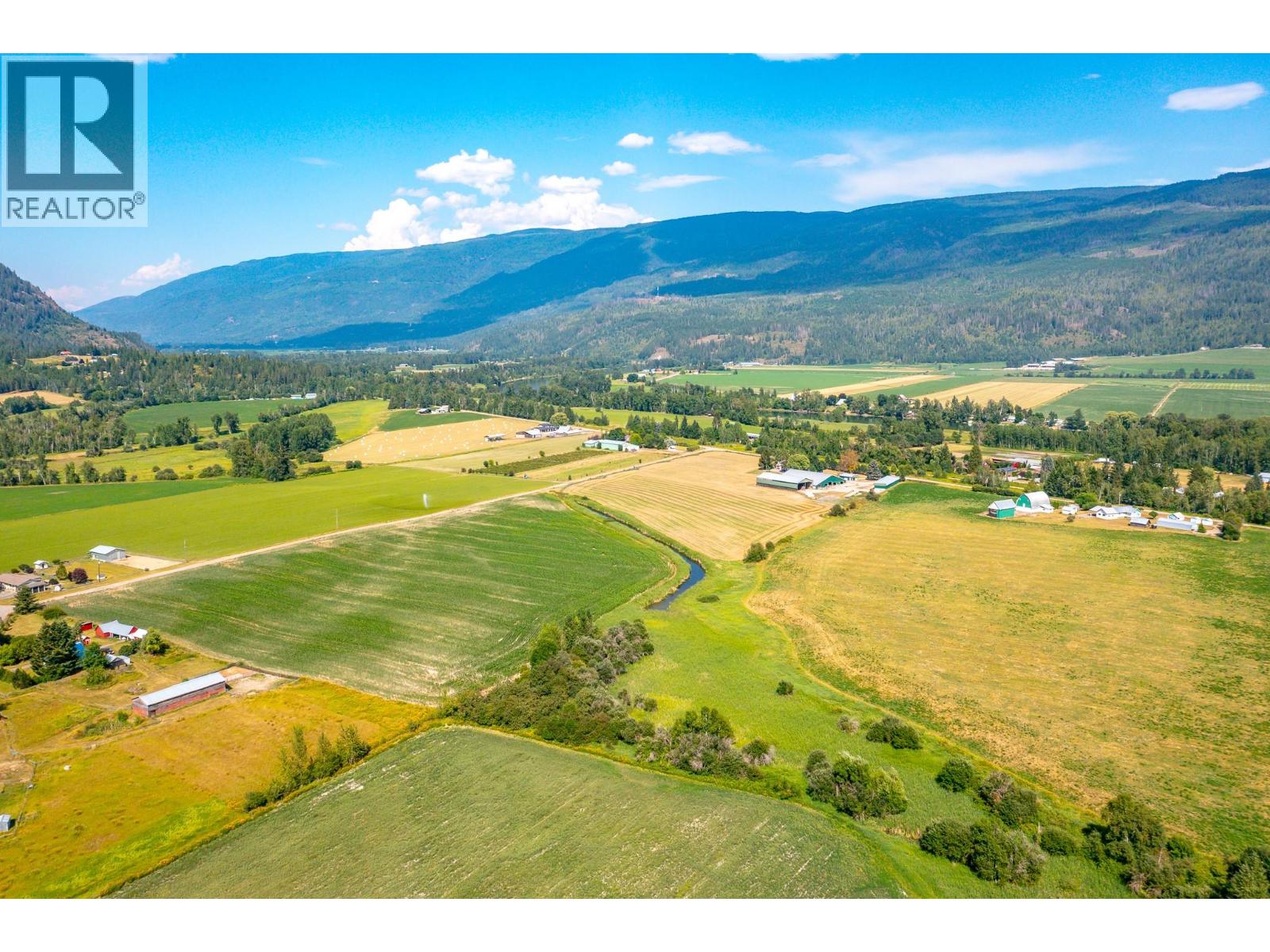 128 Grindrod Westside Road, Grindrod, British Columbia  V0E 1Y0 - Photo 6 - 10394912
