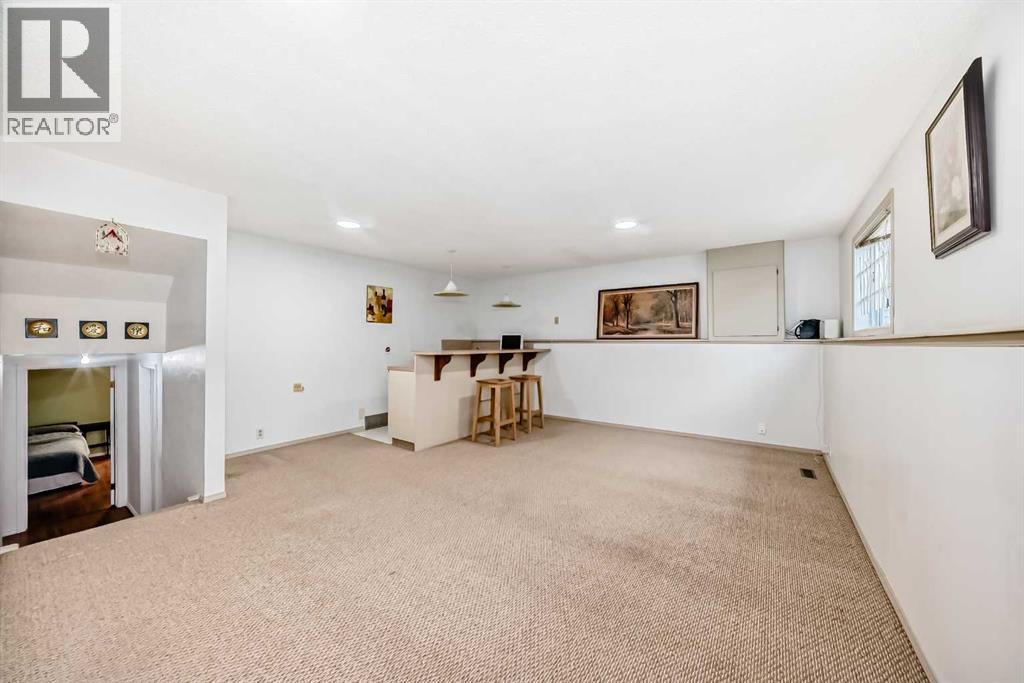 16 Martinridge Way Ne, Calgary, Alberta  T3J 3C8 - Photo 26 - A2318869