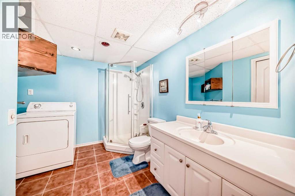 16 Martinridge Way Ne, Calgary, Alberta  T3J 3C8 - Photo 33 - A2318869