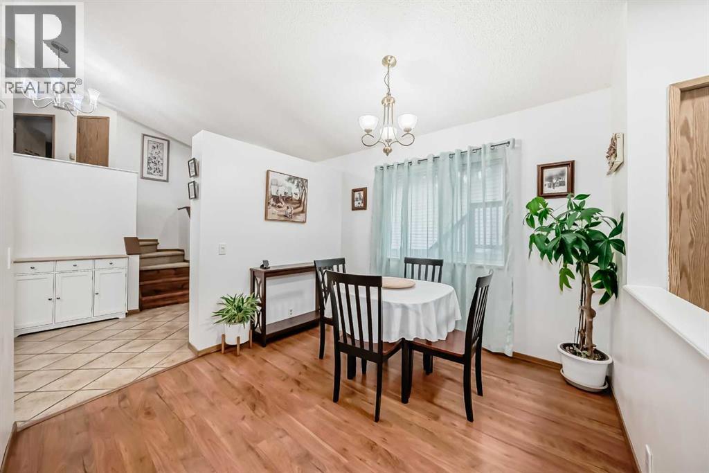 16 Martinridge Way Ne, Calgary, Alberta  T3J 3C8 - Photo 7 - A2318869