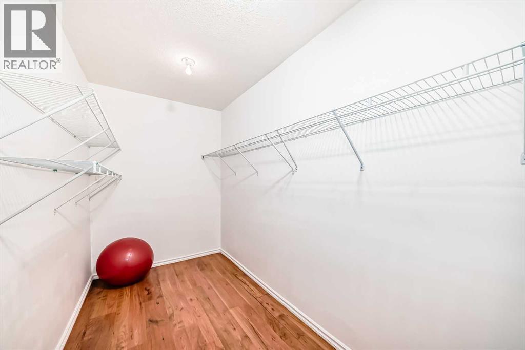 16 Martinridge Way Ne, Calgary, Alberta  T3J 3C8 - Photo 32 - A2318869