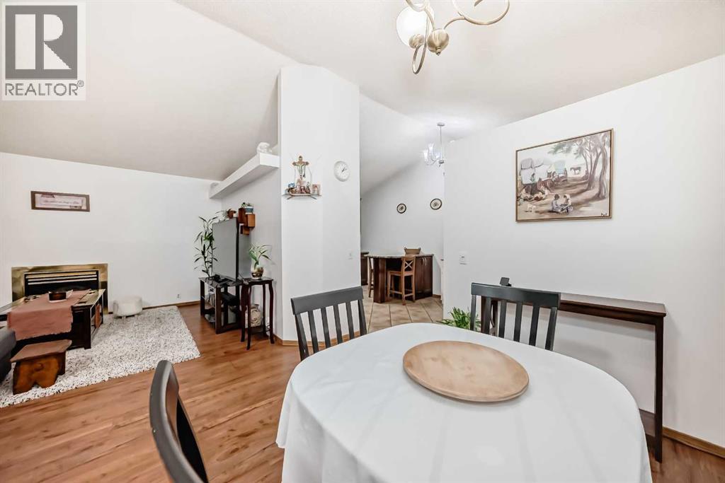 16 Martinridge Way Ne, Calgary, Alberta  T3J 3C8 - Photo 9 - A2318869