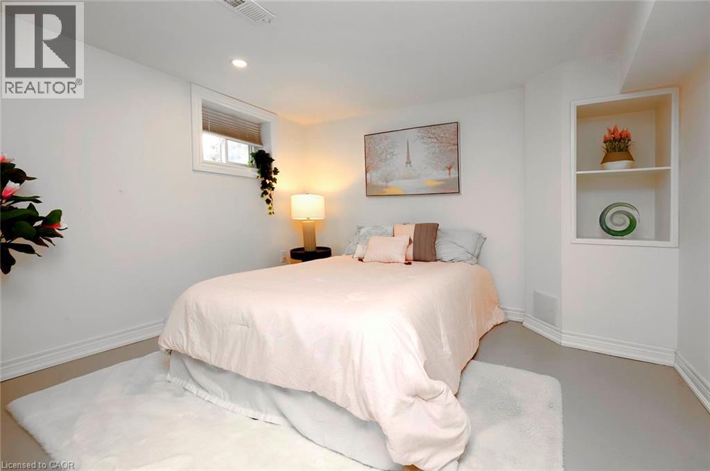 266 London Street S, Hamilton, Ontario  L8K 2H2 - Photo 33 - 40851414