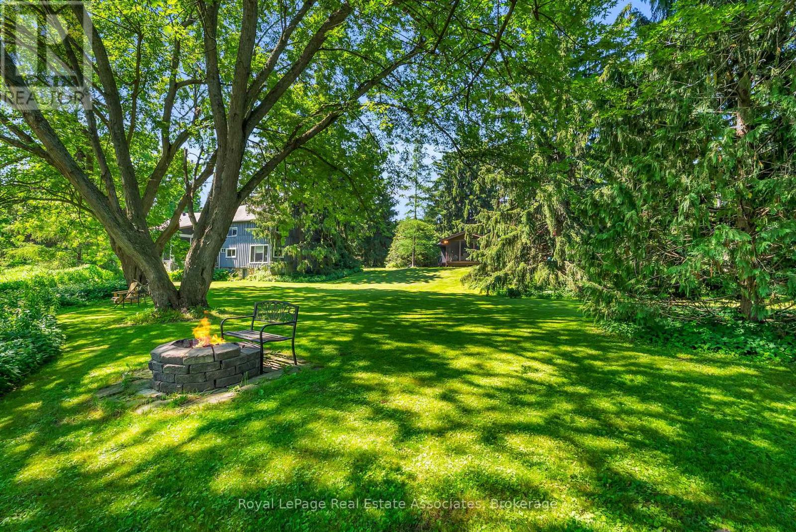 19 Confederation Street, Halton Hills, Ontario  L7G 3R4 - Photo 41 - W13511518