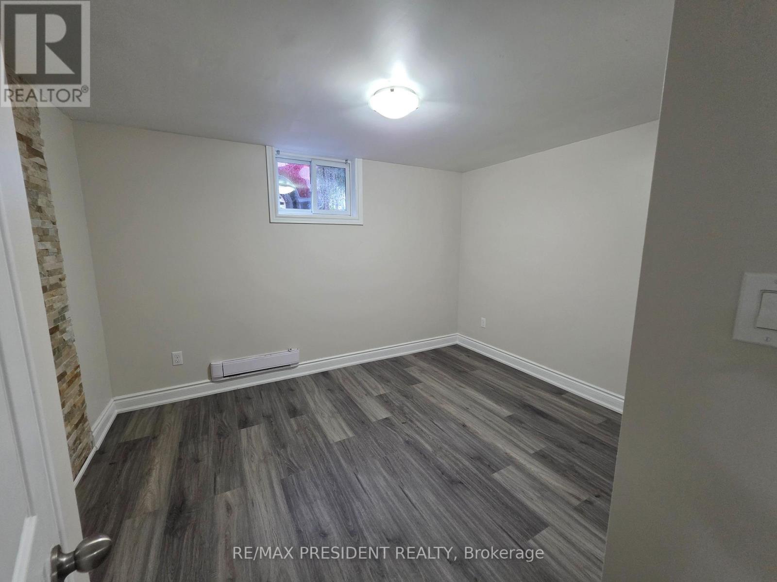 Lower - 2280 Mountainside Drive, Burlington, Ontario  L7P 1B7 - Photo 9 - W13600842