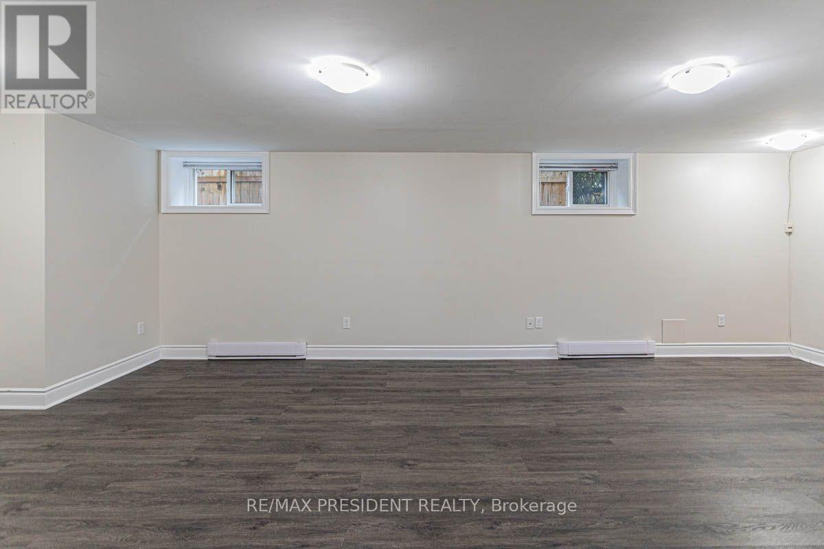 Lower - 2280 Mountainside Drive, Burlington, Ontario  L7P 1B7 - Photo 6 - W13600842
