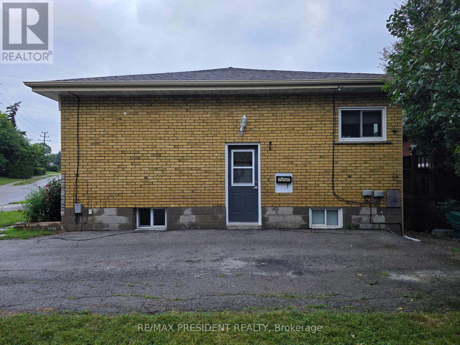 Lower - 2280 Mountainside Drive, Burlington, Ontario  L7P 1B7 - Photo 3 - W13600842