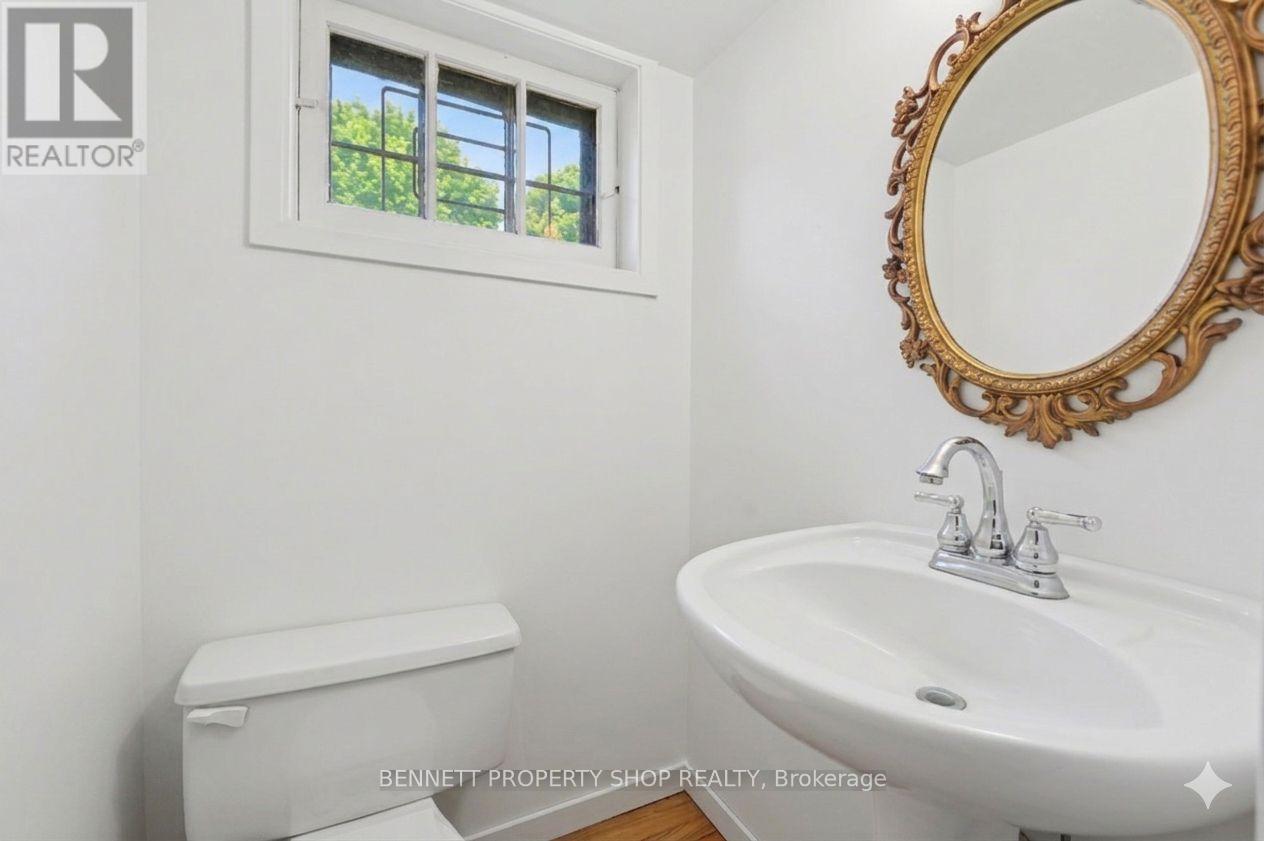 1361 Summerville Avenue, Ottawa, Ontario  K1Z 8G9 - Photo 5 - X13572110
