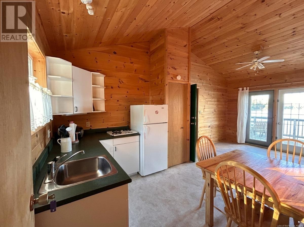 Pipestone Peninsula, - Moore Bay - Condo Cabin - Lake Of The Woods, Sioux Narrows, Ontario  P0X 1N0 - Photo 5 - TB2601067