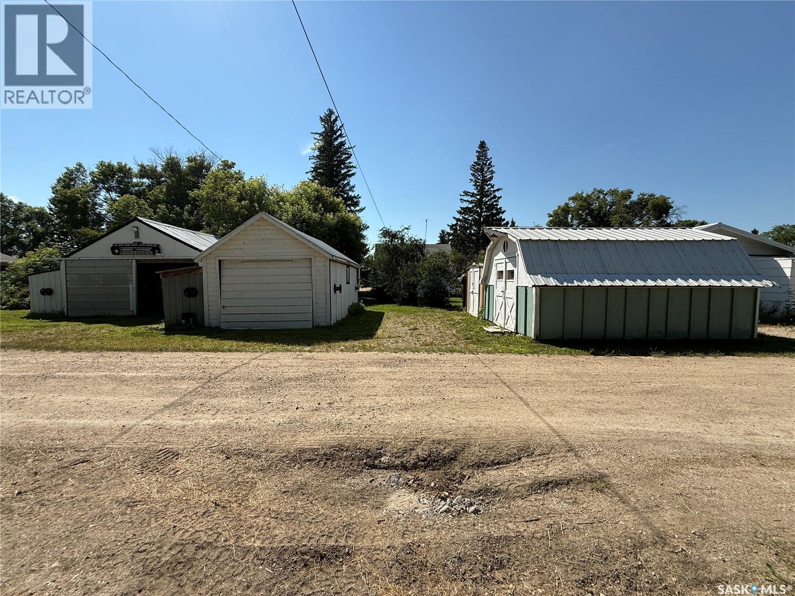 34 & 36 Goode Street, Quill Lake, Saskatchewan  S0A 3E0 - Photo 46 - SK043946