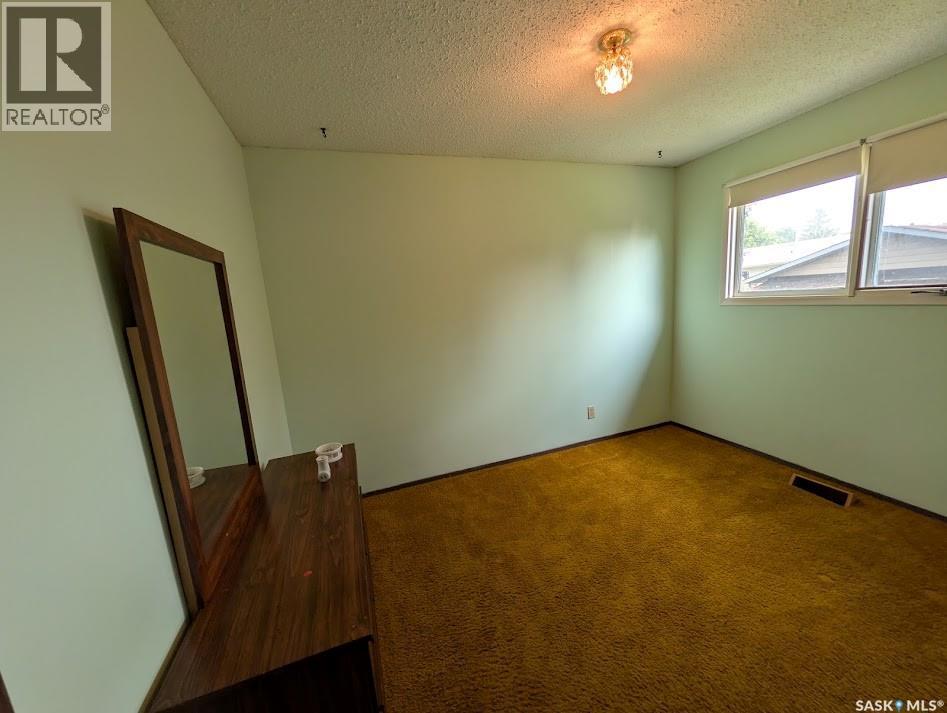 1624 St Laurent Drive, North Battleford, Saskatchewan  S9A 3B3 - Photo 8 - SK043935