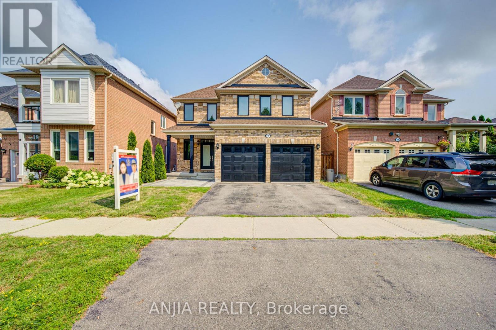 16 STAYNOR CRESCENT, Markham, Ontario
