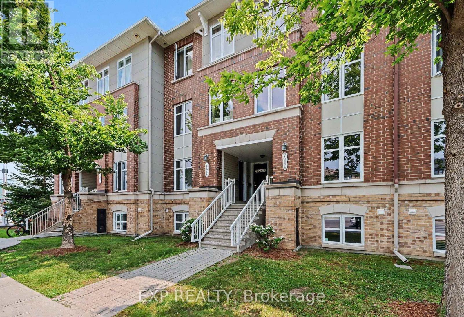 724A CHAPMAN MILLS DRIVE, Ottawa, Ontario