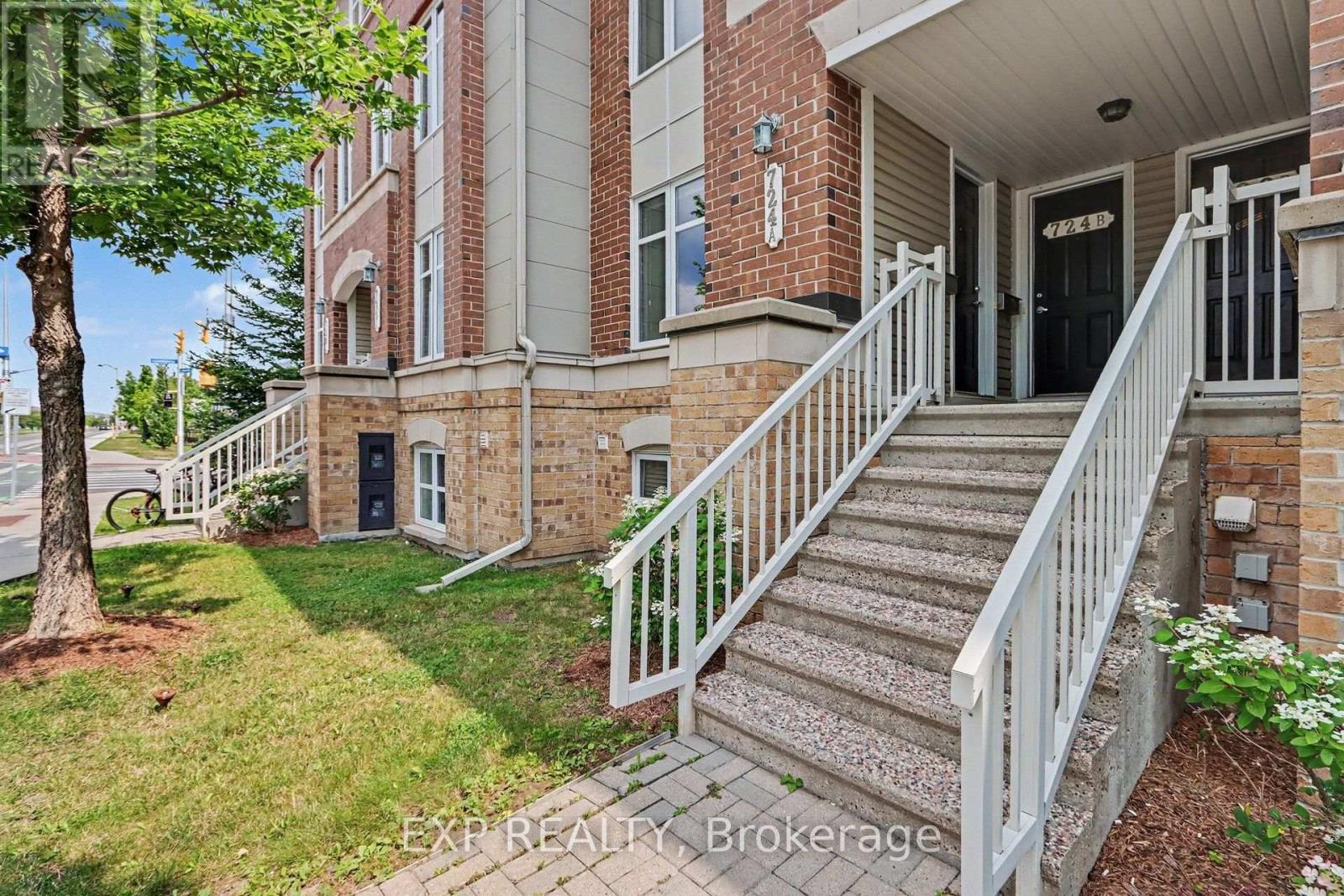 724a Chapman Mills Drive, Ottawa, Ontario  K2J 3V2 - Photo 2 - X13616888