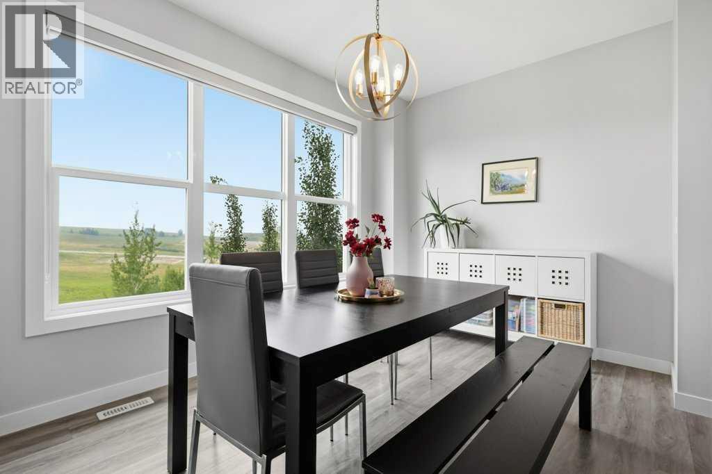 151 Crestridge Hill Sw, Calgary, Alberta  T3B 6H1 - Photo 12 - A2332211