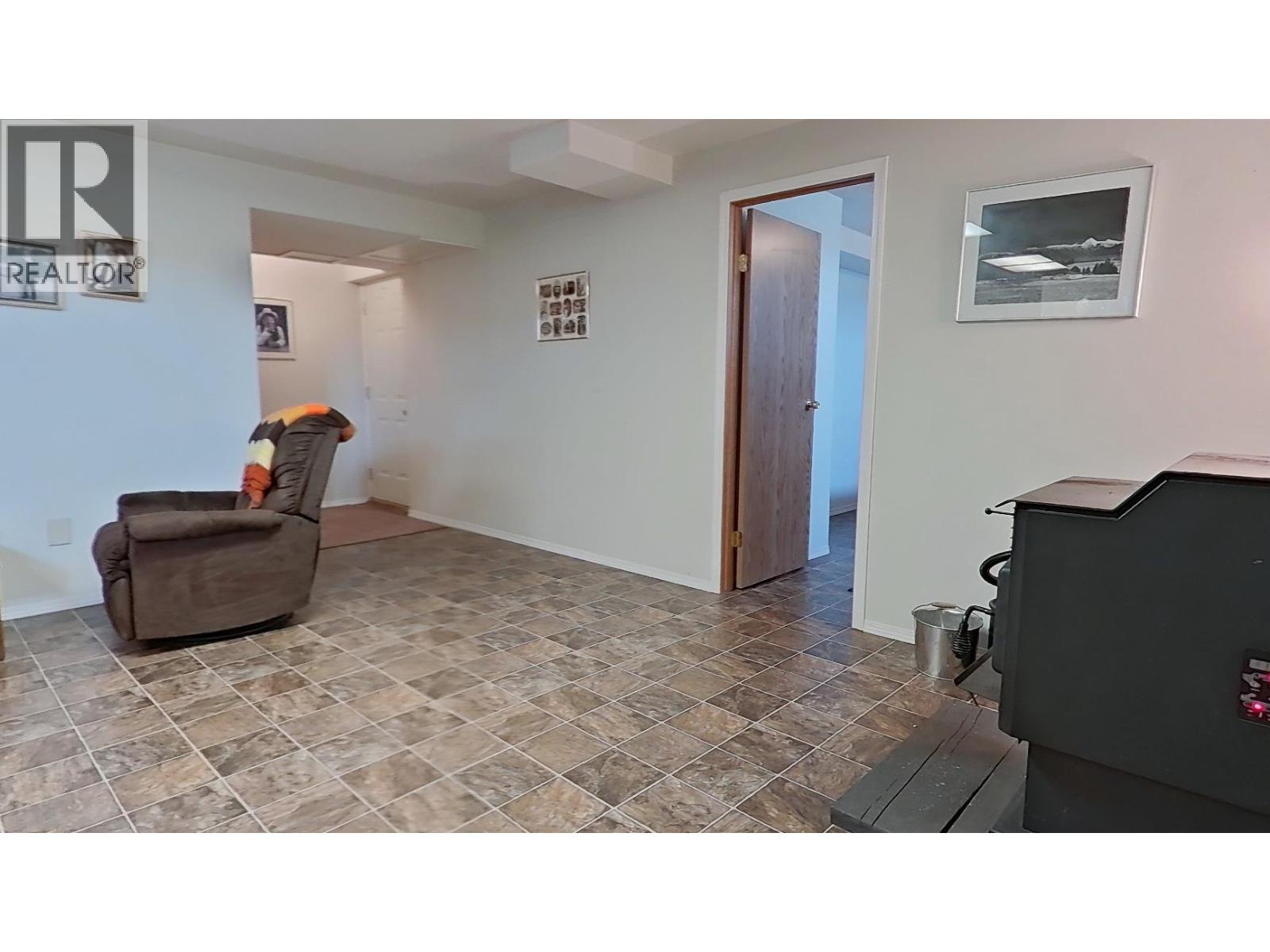 915 Hushcroft Rd Street, Lister, British Columbia  V0B 1G2 - Photo 52 - 10395283