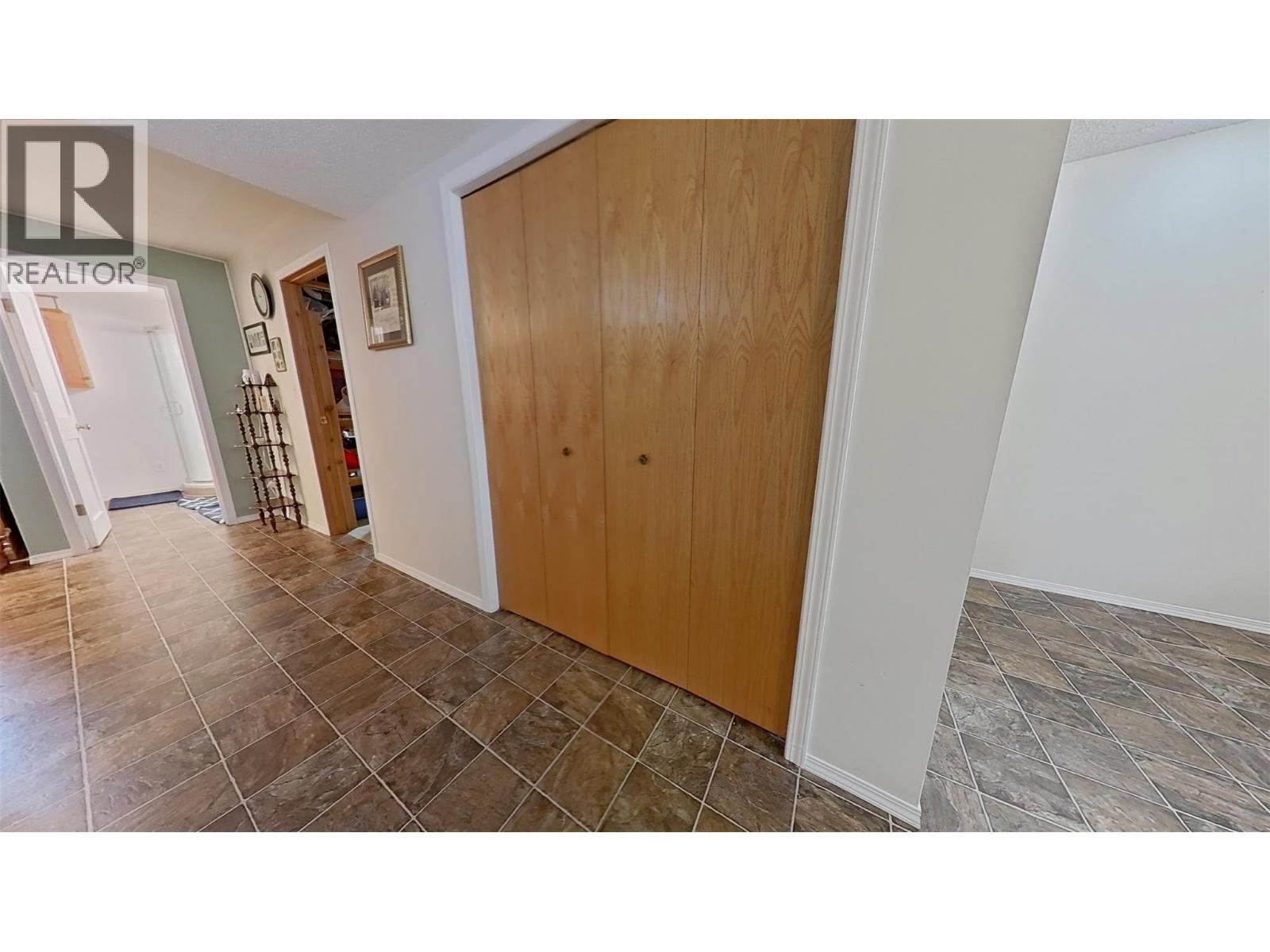 915 Hushcroft Rd Street, Lister, British Columbia  V0B 1G2 - Photo 41 - 10395283