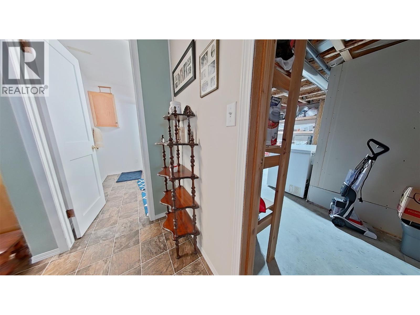 915 Hushcroft Rd Street, Lister, British Columbia  V0B 1G2 - Photo 47 - 10395283