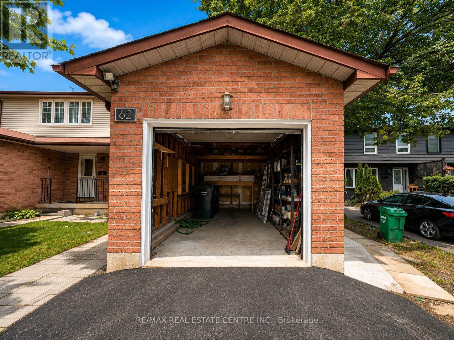 62 Bramhall Circle, Brampton, Ontario  L6V 2G4 - Photo 6 - W13616848