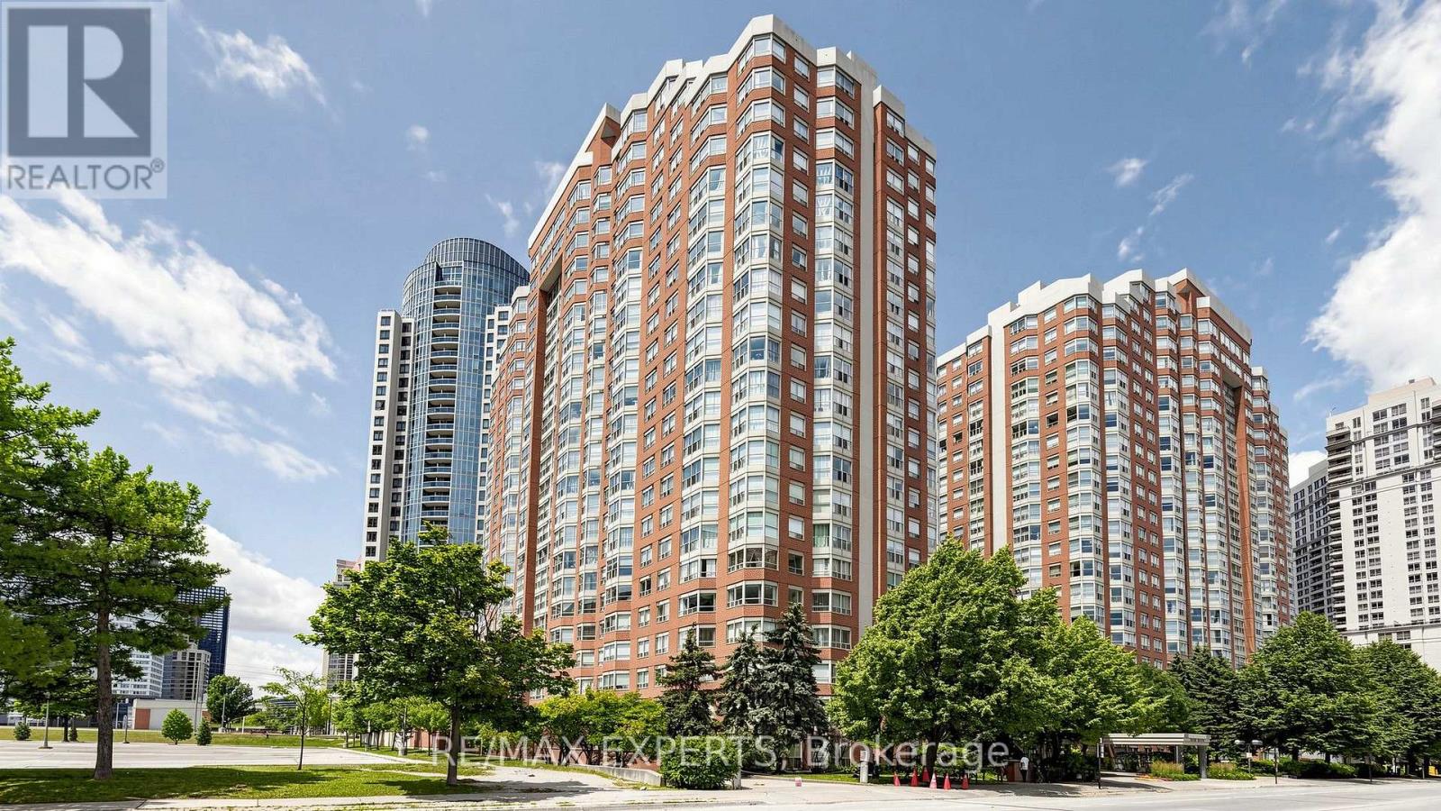 2003 - 325 WEBB DRIVE