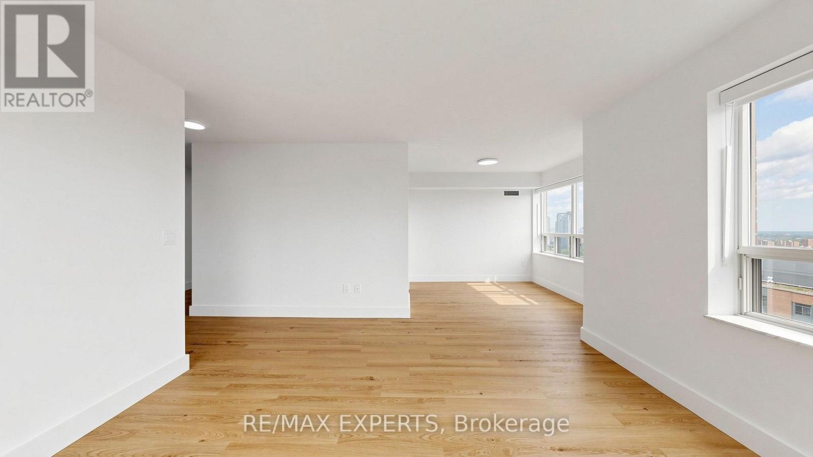 2003 - 325 Webb Drive, Mississauga, Ontario  L5B 3Z9 - Photo 12 - W13616898