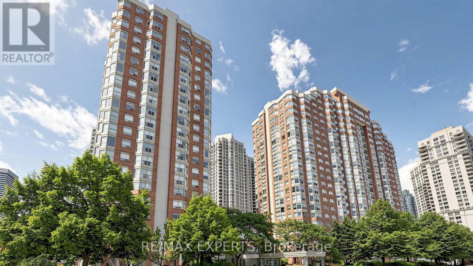 2003 - 325 Webb Drive, Mississauga, Ontario  L5B 3Z9 - Photo 2 - W13616898