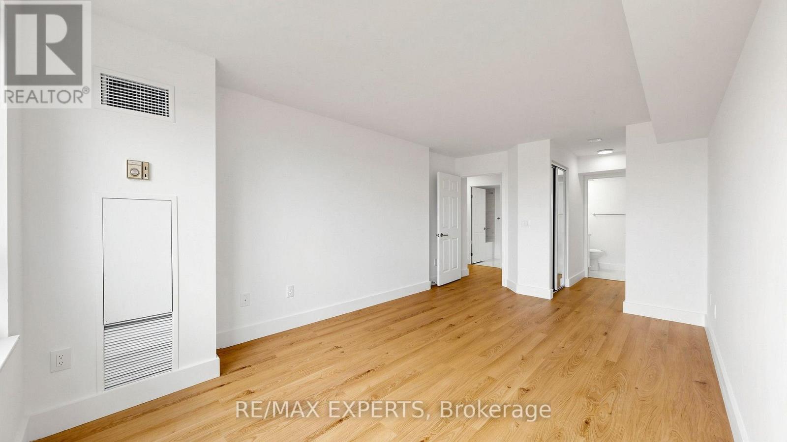 2003 - 325 Webb Drive, Mississauga, Ontario  L5B 3Z9 - Photo 26 - W13616898