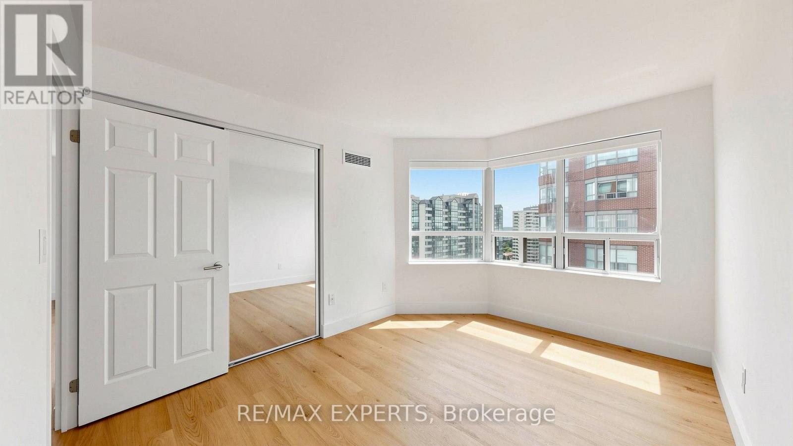 2003 - 325 Webb Drive, Mississauga, Ontario  L5B 3Z9 - Photo 31 - W13616898