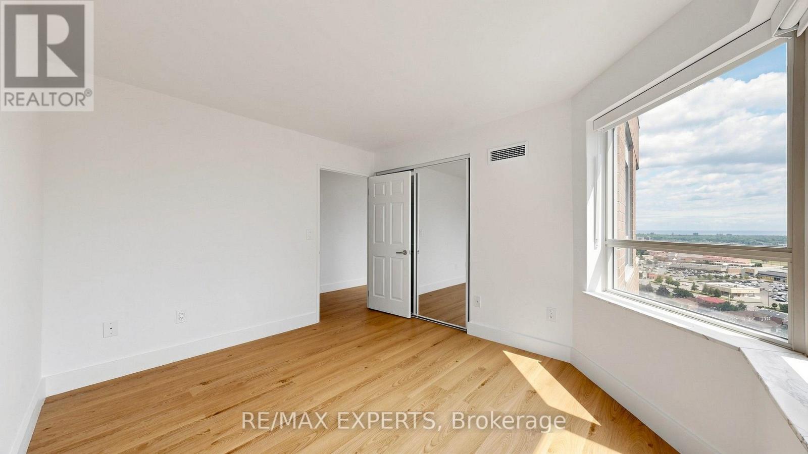 2003 - 325 Webb Drive, Mississauga, Ontario  L5B 3Z9 - Photo 32 - W13616898