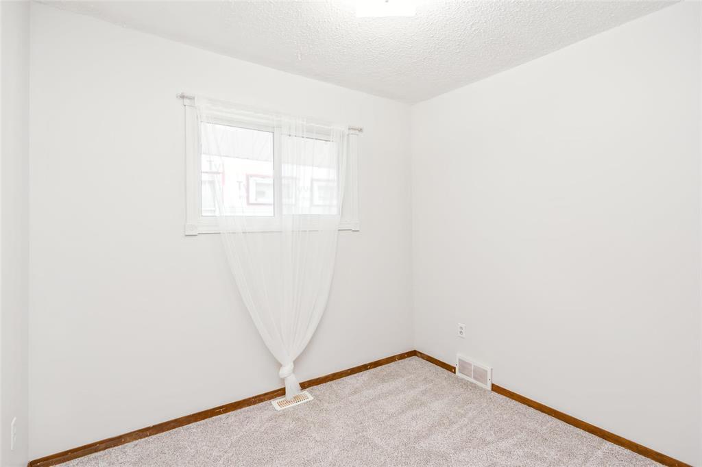 66 Essar Avenue, Winnipeg, Manitoba R2G 0S5 - Photo 20 - 202618907