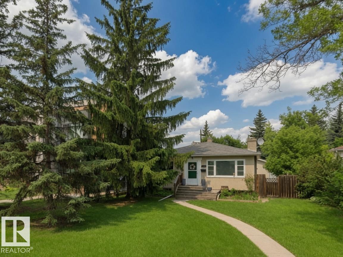 11308 73 AV NW, Edmonton, Alberta