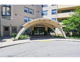 700 DYNES Road Unit# 101, Burlington, Ontario