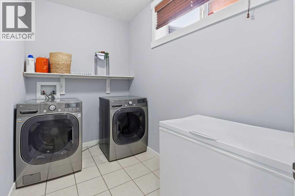 122 Ypres Green Sw, Calgary, Alberta  T2T 6M1 - Photo 36 - A2325213