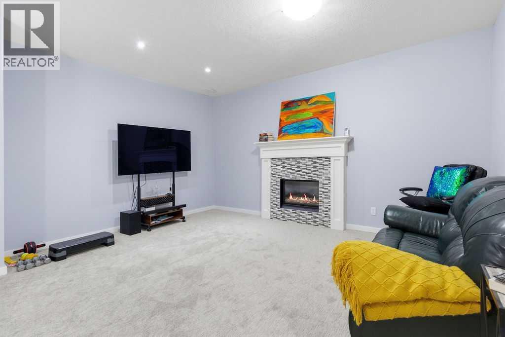122 Ypres Green Sw, Calgary, Alberta  T2T 6M1 - Photo 31 - A2325213