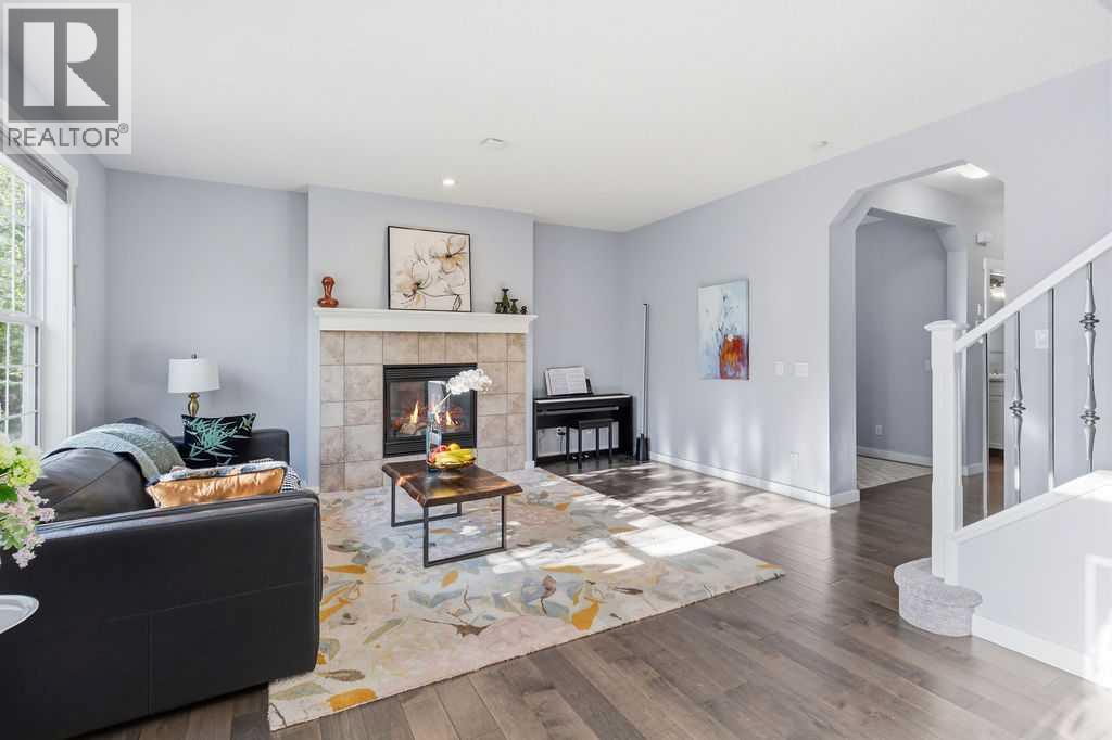 122 Ypres Green Sw, Calgary, Alberta  T2T 6M1 - Photo 3 - A2325213