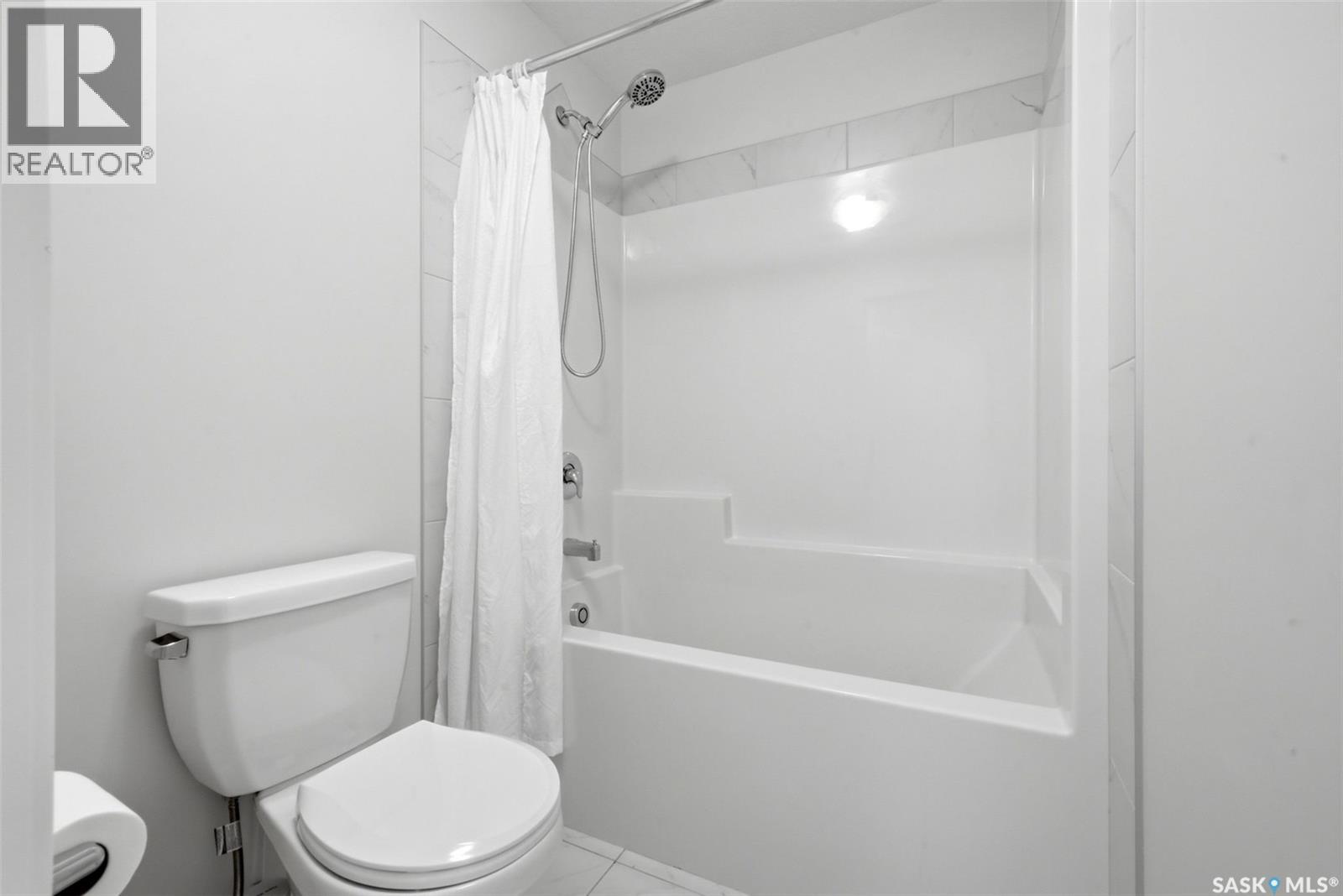 5209 E Green Crescent, Regina, Saskatchewan  S4V 3S9 - Photo 40 - SK043881